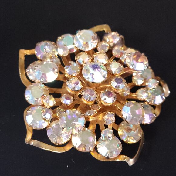 Vintage Floral Rhinestone Pin, Charming Brooch, Vintage Brooch - Picture 8 of 10